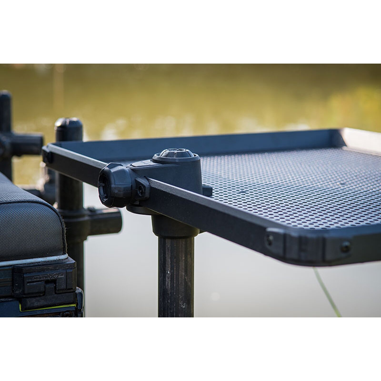 Matrix Self-Supporting Side Trays X-Large