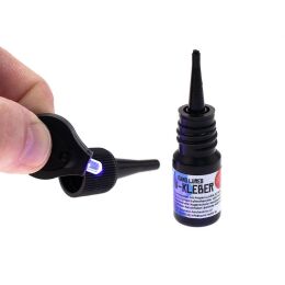 Camo Lures UV-Kleber mit UV-Beamer