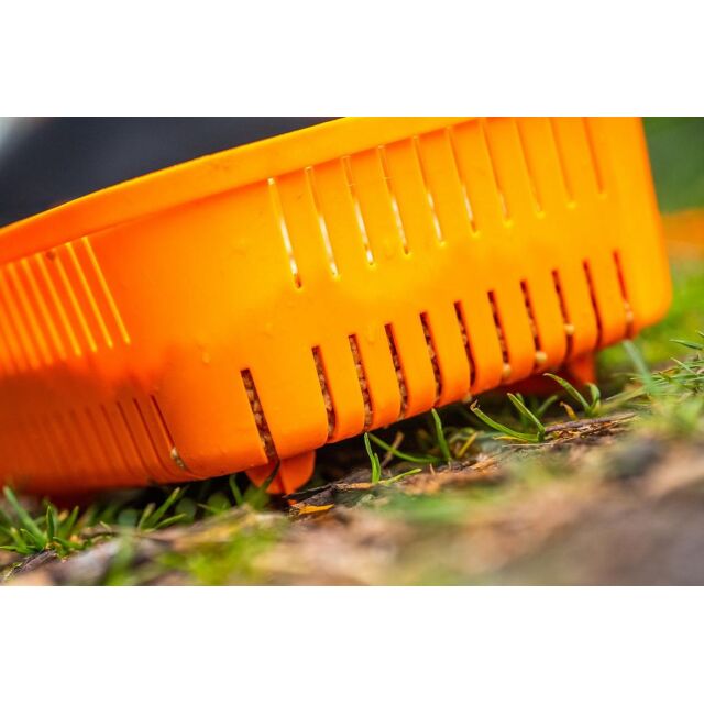 GURU 5.3 pint Bait Strainer