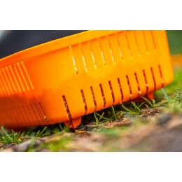 GURU 5.3 pint Bait Strainer