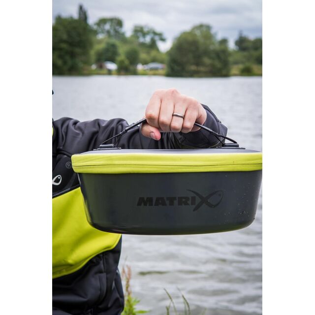 Matrix Moulded EVA Bowl with Lid 7,50L