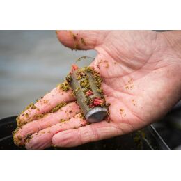 Matrix Plastic Orbit Feeder Medium 40g