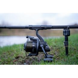 Avid Carp Revolve R-Rod