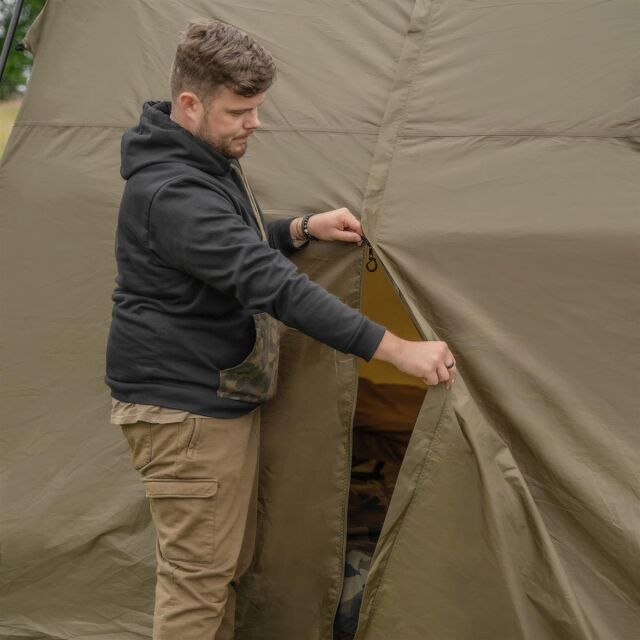 Avid Carp Revolve Screen House