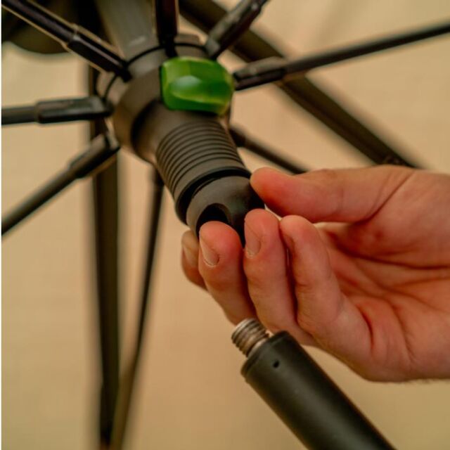 Avid Carp Revolve 60 Brolly System
