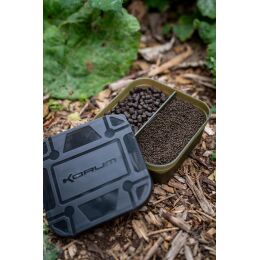 Korum Divided Bait Tub 2pt/1.13l
