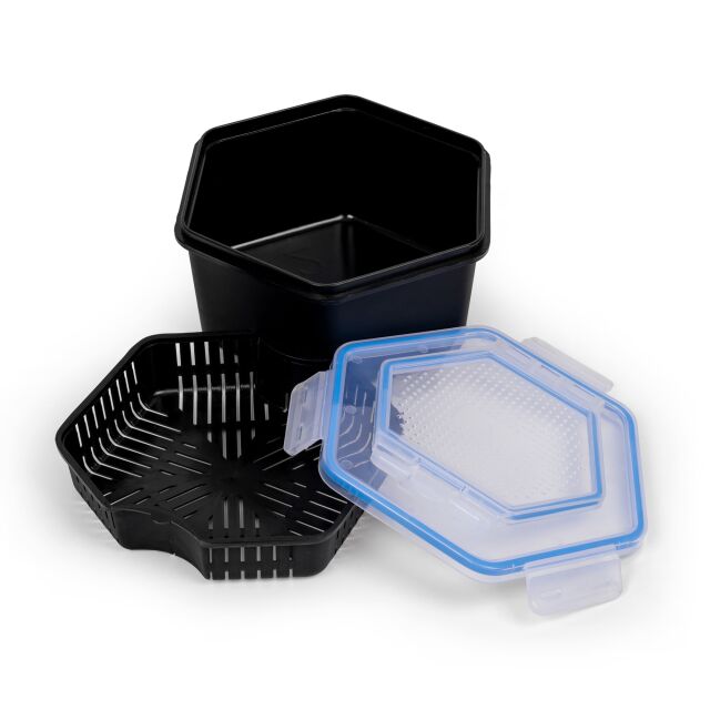 Secure-Lock Bait Box and Sieve 2L
