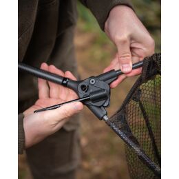 Fox Lever-Lok Landing Net 42 8ft 2tlg. Premium-Kescher